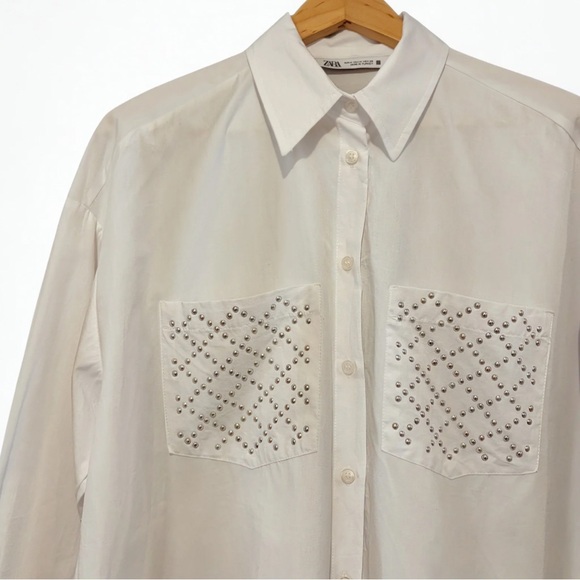 🌬️ Zara White Studded Pocket Button-Up Shirt Size Medium - Picture 2 of 7